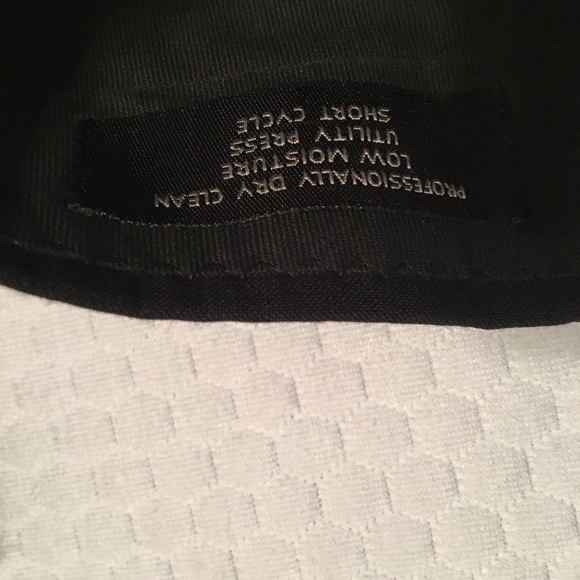 Men’s suit - Picture 3 of 15